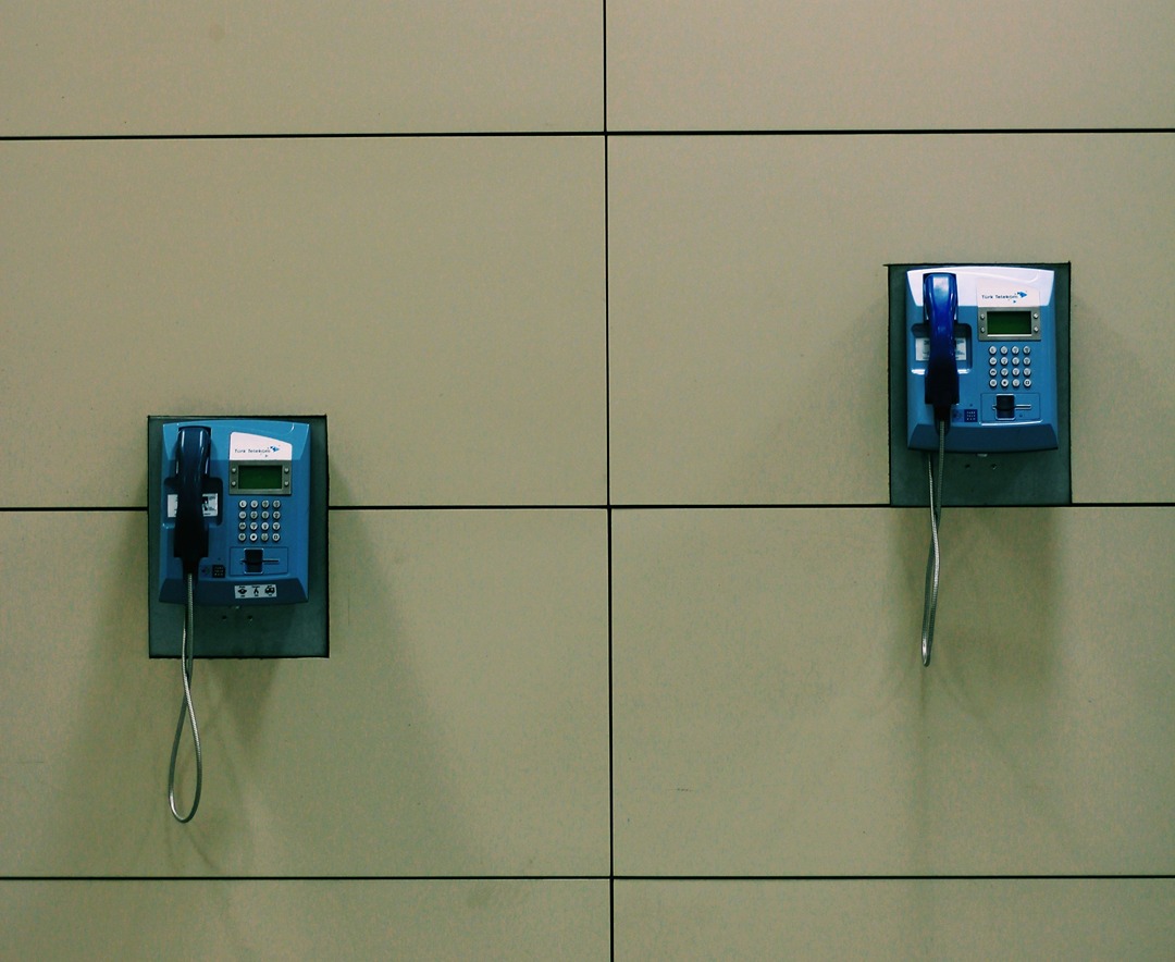 VoIP vs Analog Phone System Comparison
